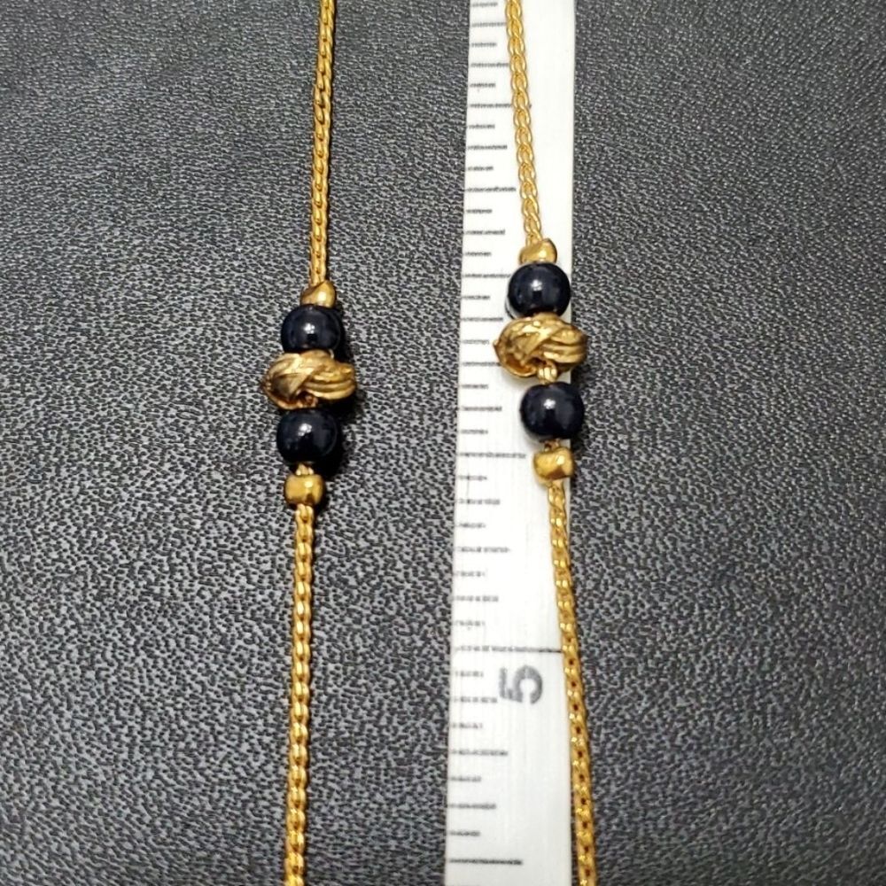 Gold tone dainty bead necklace 17" - Picture 7 of 10